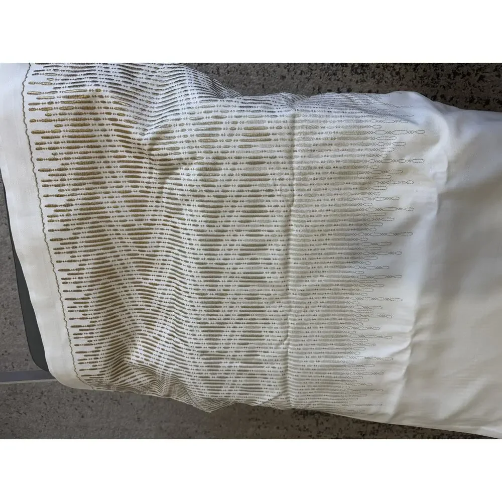 White Gold Silver Tablecloth Elegant excellent condition from Greens